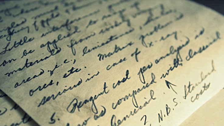 Suitable sentences synthesising
